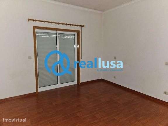 Moradia T3 Sta. Cristina Couto Santo Tirso Retoma de banco - Grande imagem: 4/6