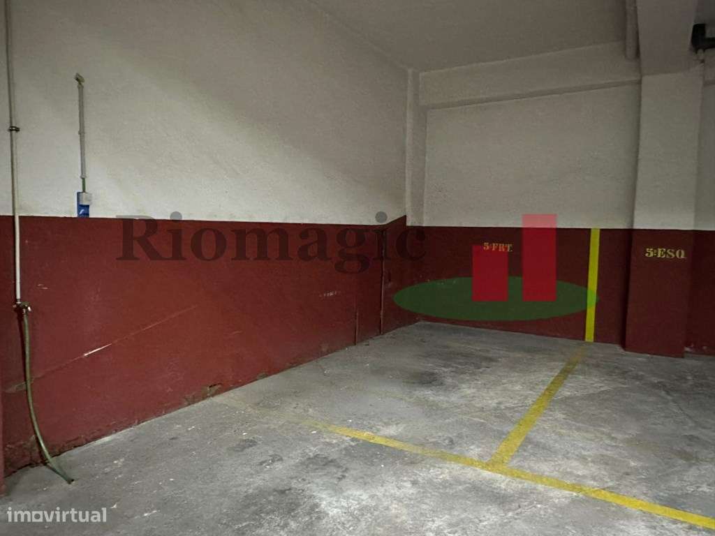 Lisboa Benfica - Estacionamento com Carregamento Eléctrico - Grande imagem: 3/10