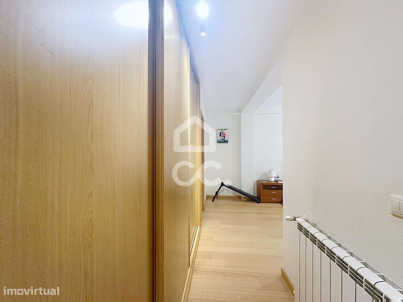 Apartamento T3 Semi-Novo em Santa Cruz – Conforto e Modernidade - Grande imagem: 3/21