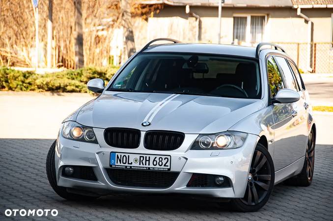 BMW Seria 3 320d DPF Touring - 16