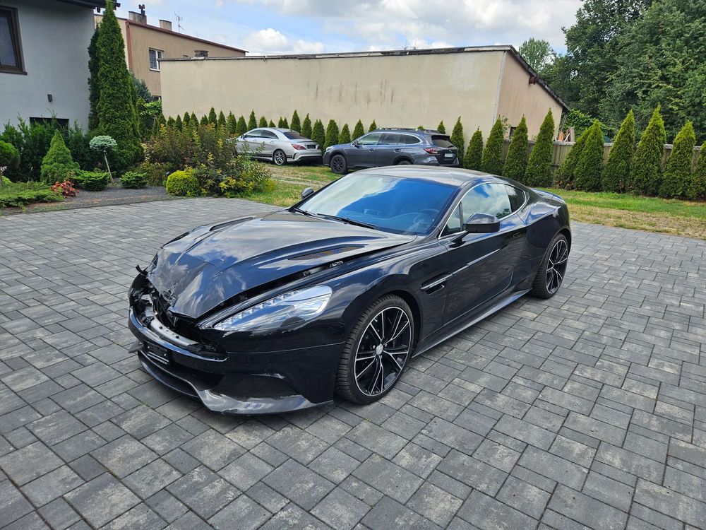 Aston Martin Vanquish ver-45-amg-4matic-7g--dct 2015