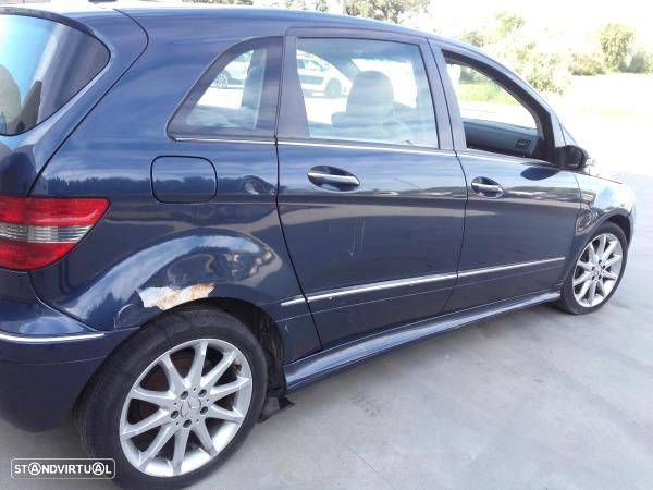 Para Peças Mercedes-Benz B-Class (W245) - 1