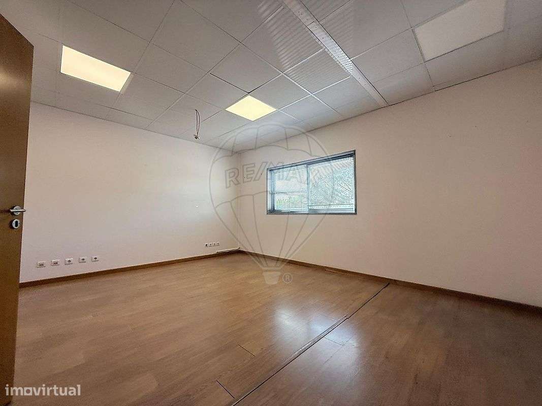 Armazém  para arrendamento - Grande imagem: 4/27