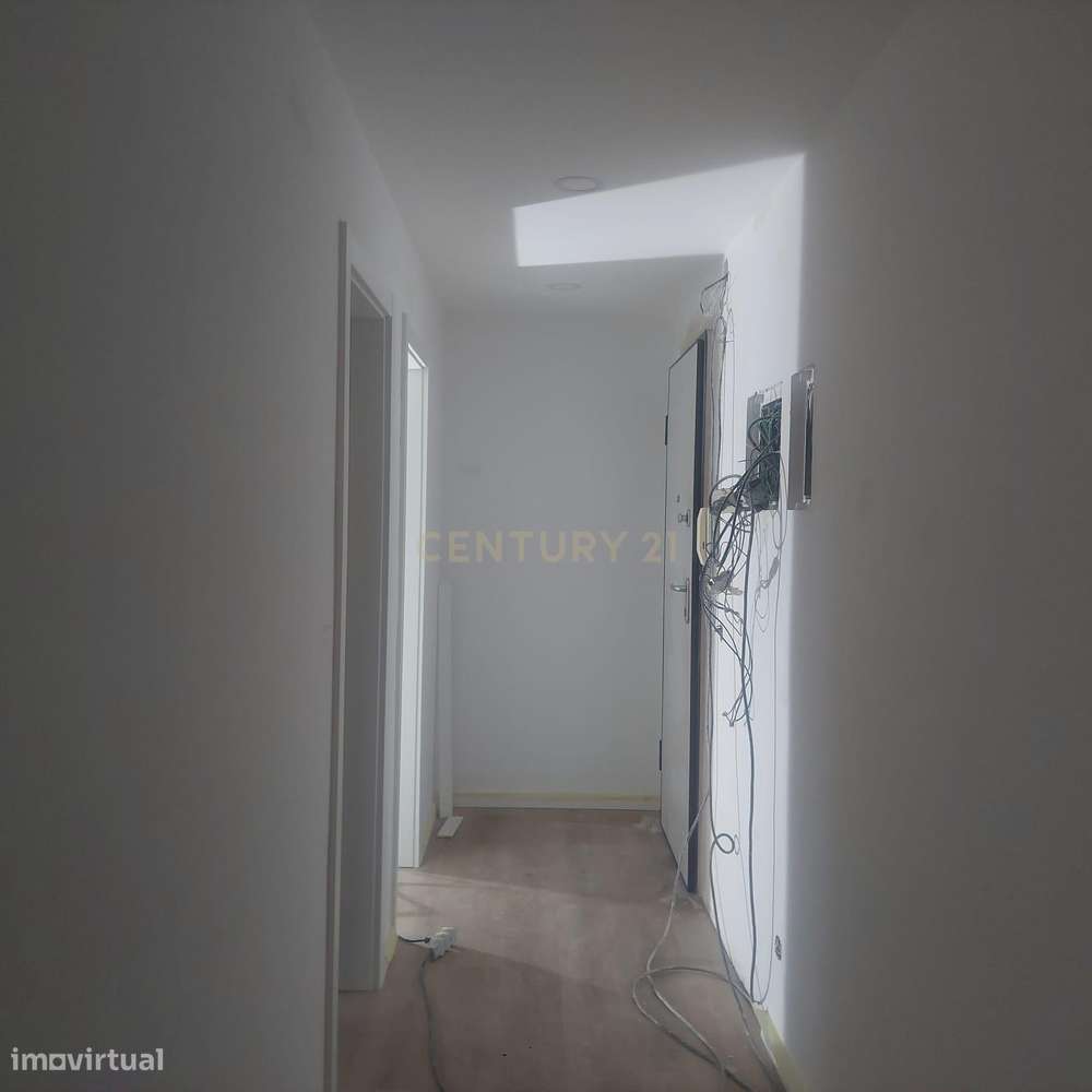 Apartamento T2 - Cruz de Pau - Grande imagem: 5/13