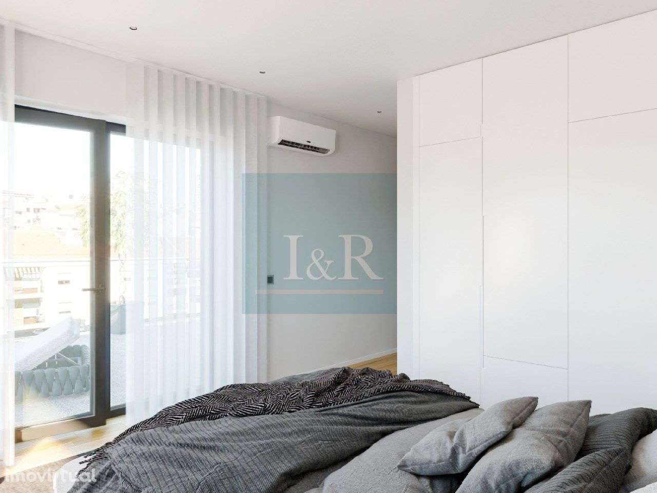 Apartamento T1 com Garagem e varanda nas Avenidas Novas