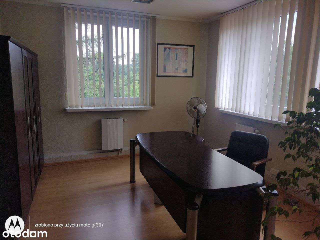 Hale produkcyjne, biurowiec, grunt-8