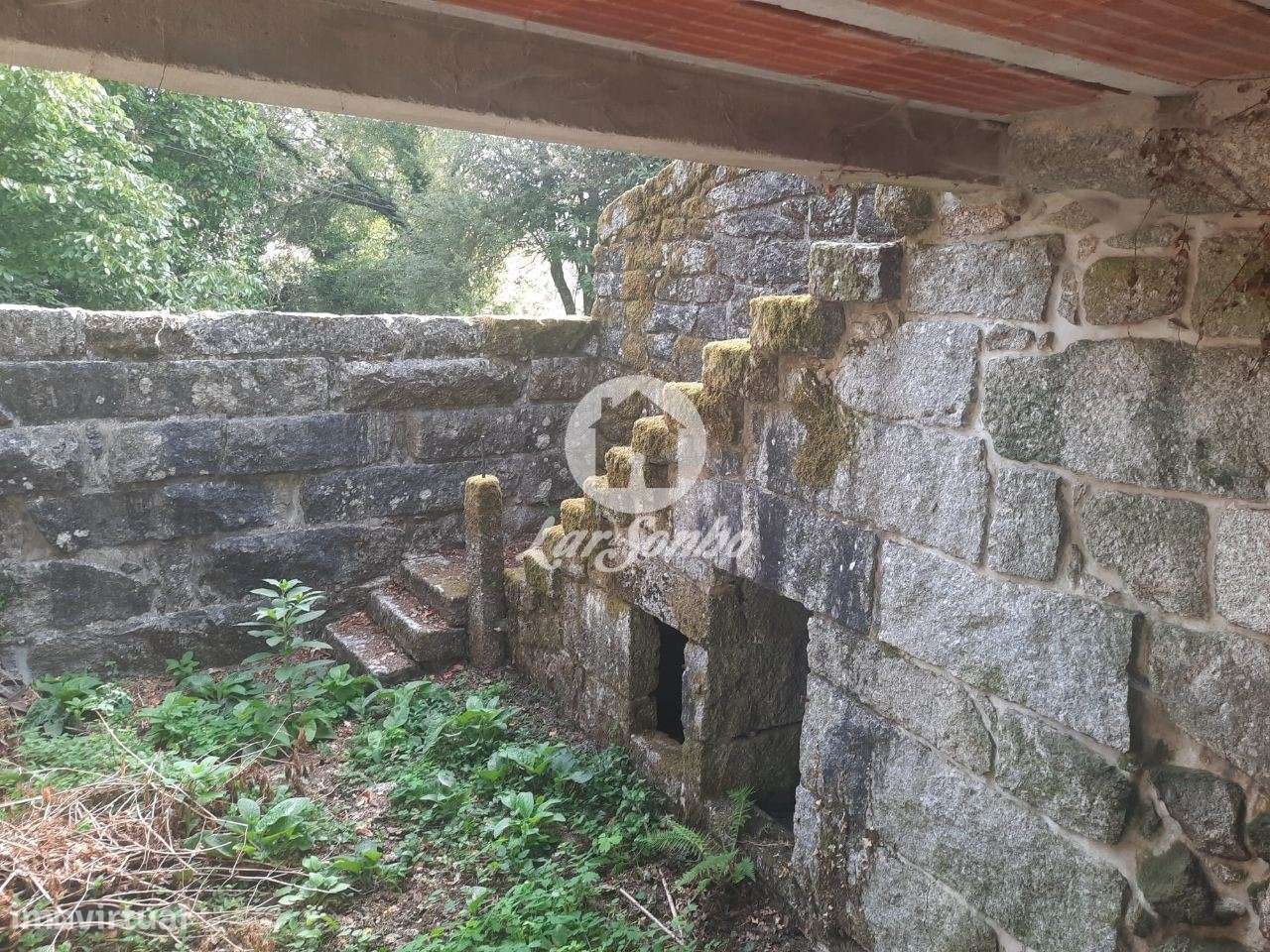 Moradia em Pedra para Restaurar em Moreira do Rei, Fafe-12