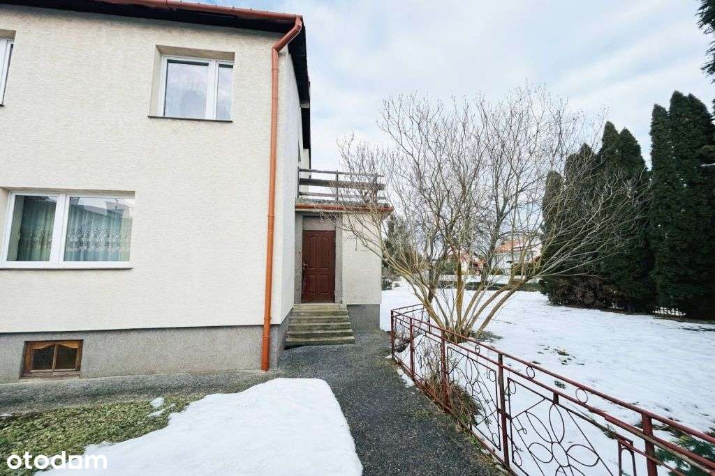 Dom w zabudowie bliźniaczej|Zalesie-0