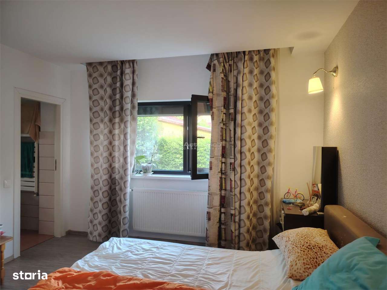 OCAZIE UNICA!!! Vila de lux, intr-o zona linistita, la 20 minute de Pl - Imagine principală: 4/20