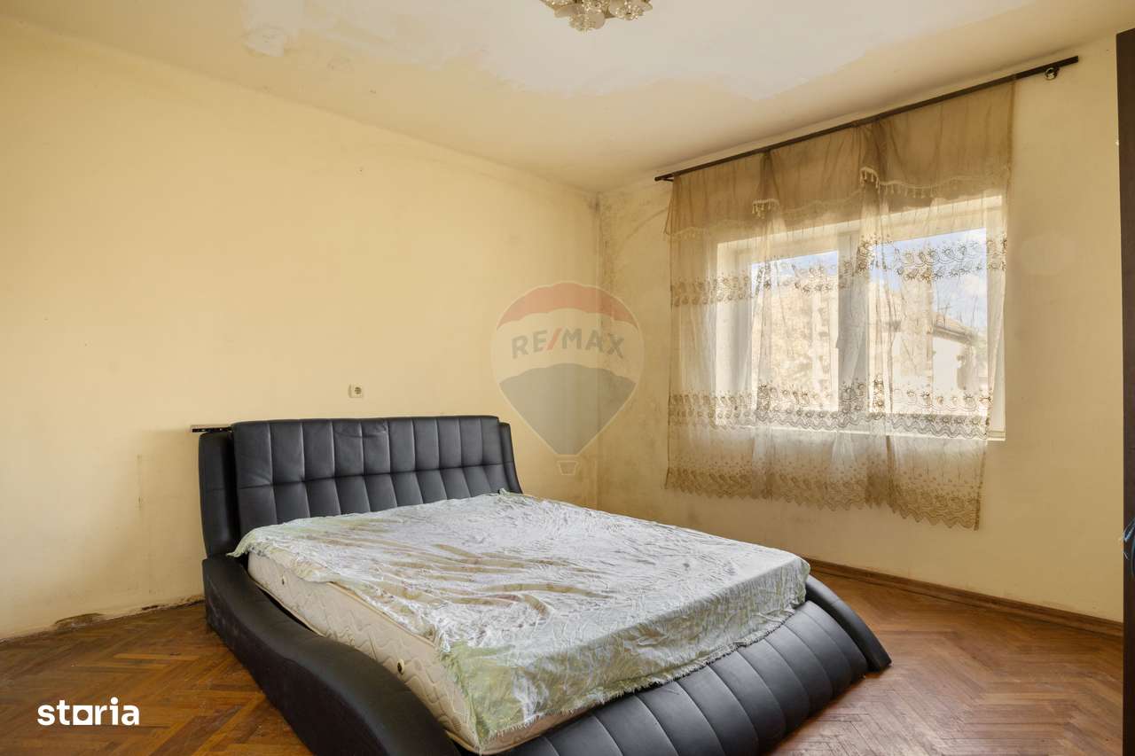 Casă de vânzare la 7 km de Arad, Loc. Sofronea - Imagine principală: 5/11