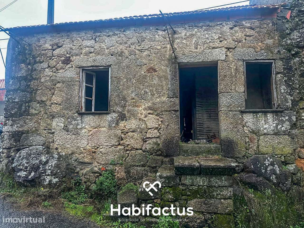 Duas Moradias para Remodelação em Coelhoso, Tondela-19