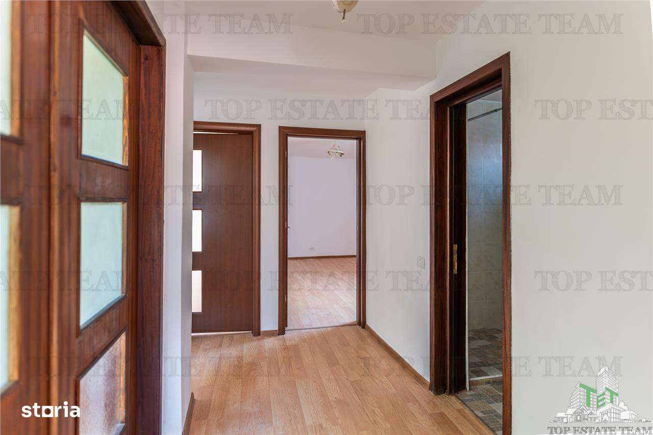 Vila 9 camere ideala pentru firmecazare muncitori langa Lacul Morii - Imagine principală: 5/20