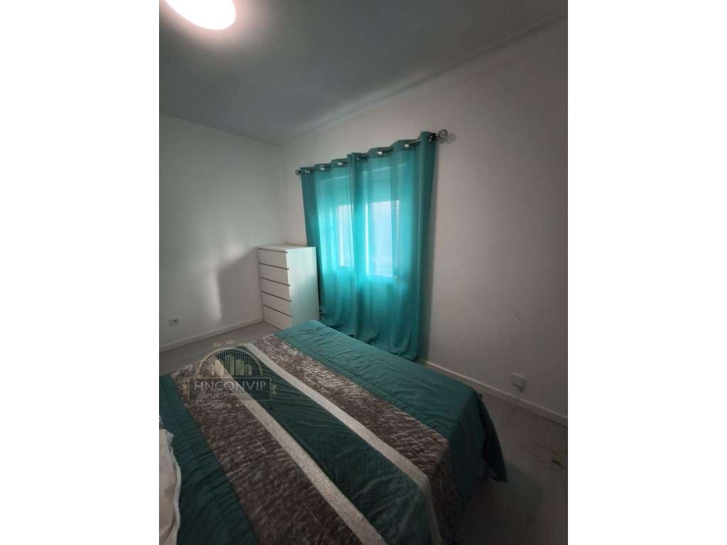 Apartamento T2, no Centro de Almada.-17