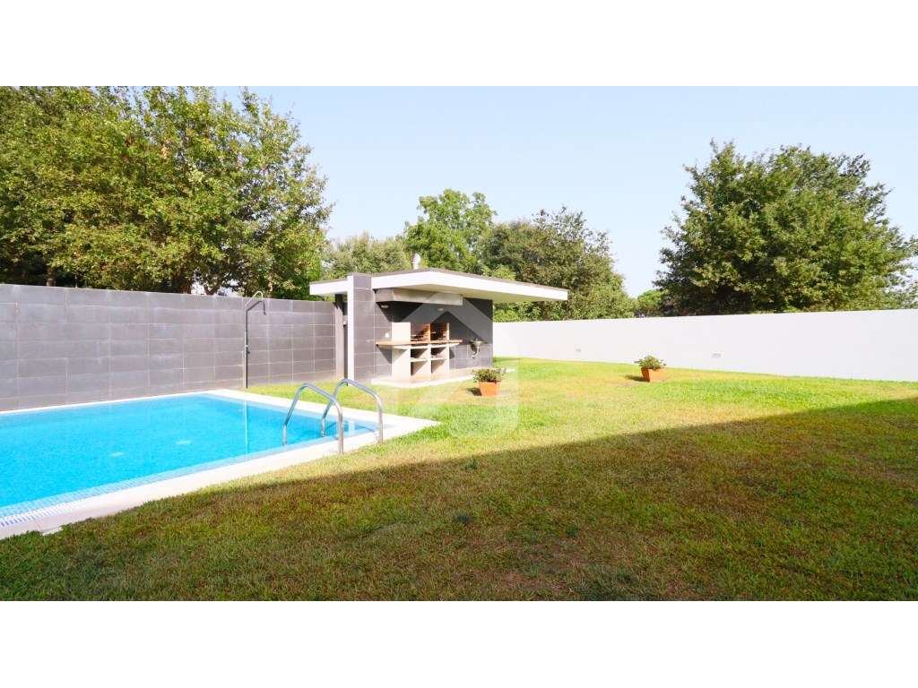 Moradia T3 + T0 em Condomínio Fechado com Piscina à Venda em Vila N...-21