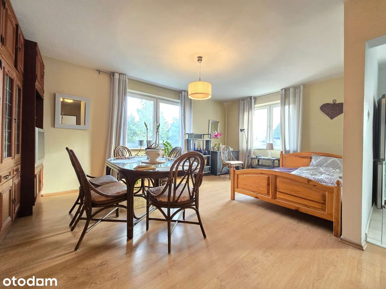 Wolnostojący dom w bardzo dobrej lokalizacji!-7