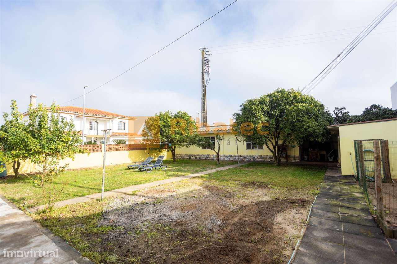 Moradia T5 em Alpiarça-32