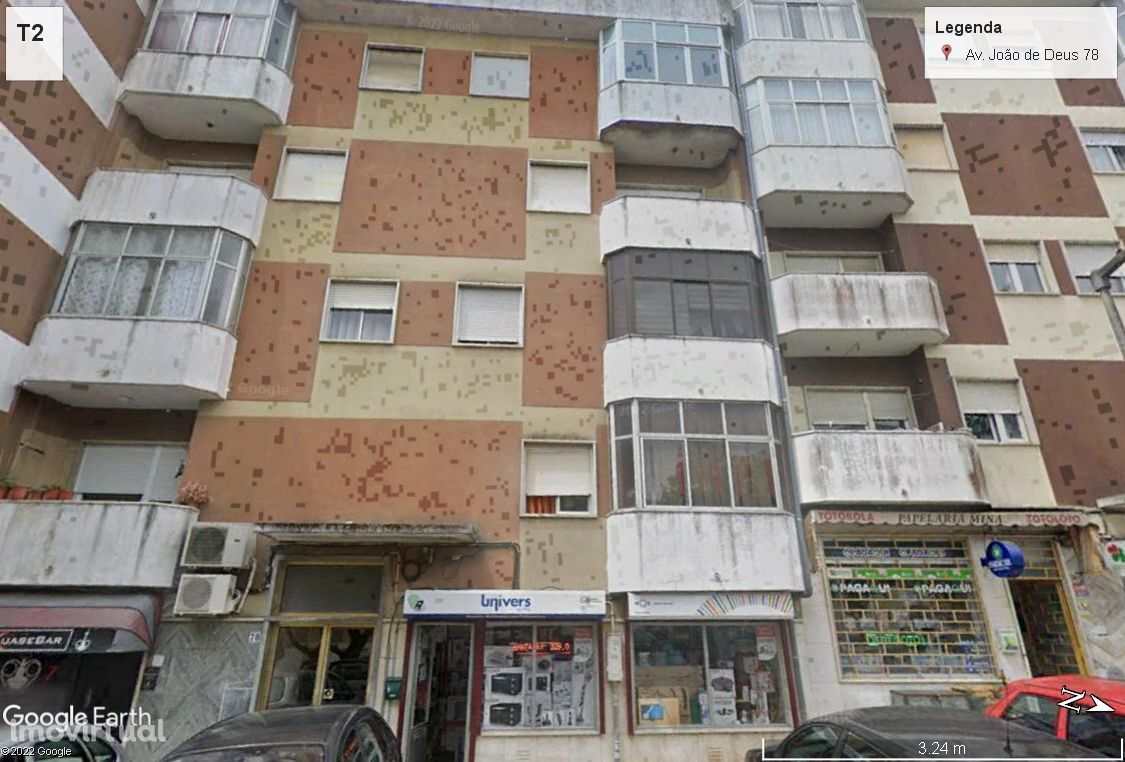 Apartamento 3 assoalhadas na Av. João Deus, Rio Mouro