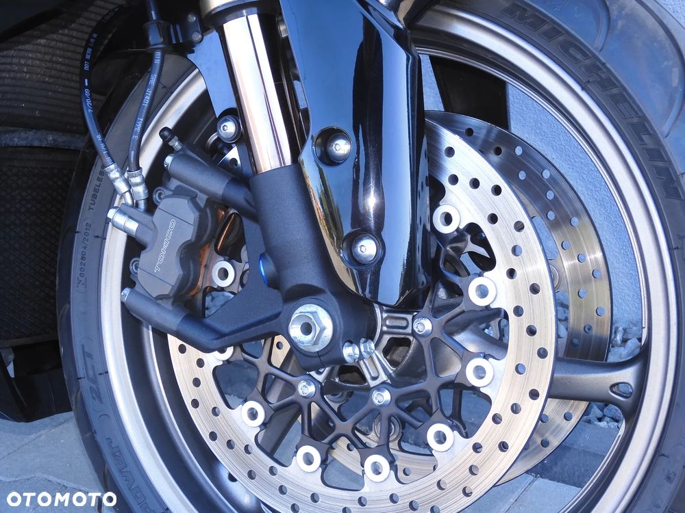 1000#2010#L0#AKRAPOVIC#Be...