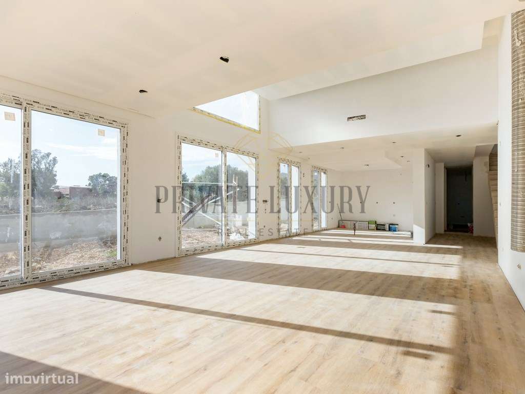 Moradia T3 com piscina na Abrunheira - Grande imagem: 5/33