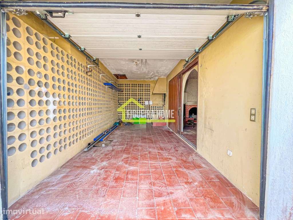 Andar de moradia com 4 quartos, garagem e anexo-47