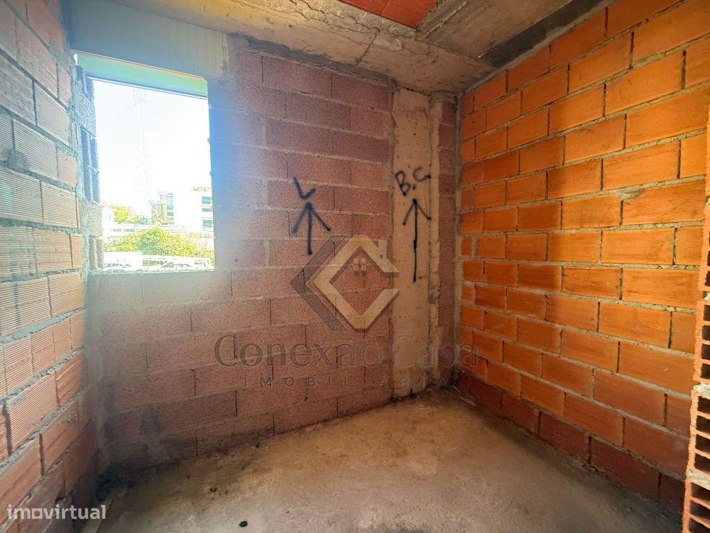 Apartamento T2 próximo à Rotunda Santo Ovídeo Vila Nova de Gaia-6