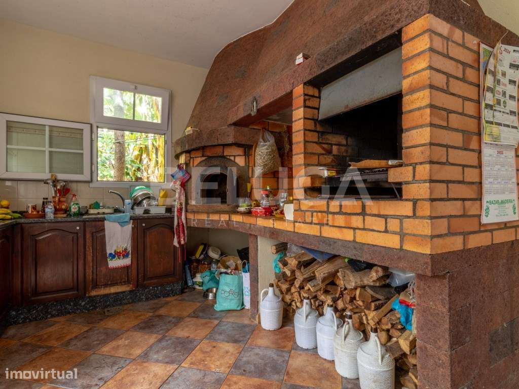 MORADIA T4 COM QUINTAL || URBANIZAÇÃO 'QUINTA DO FAIAL' (FUNCHAL)-56