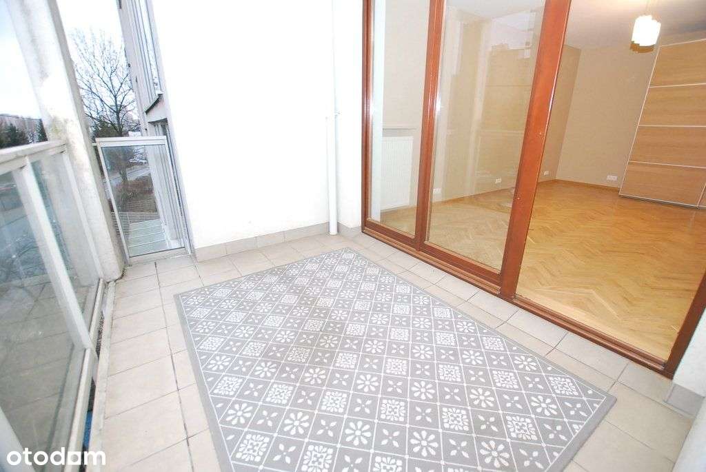 blisko metra 3-pokojowe mieszkanie z garażem-2