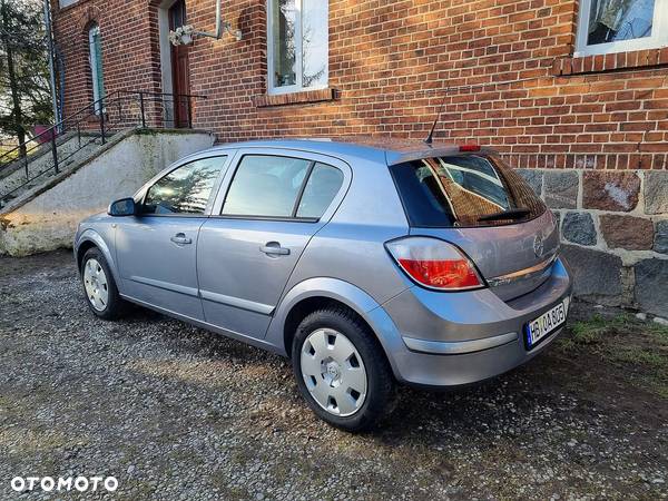 Opel Astra III 1.6 Elegance - 4