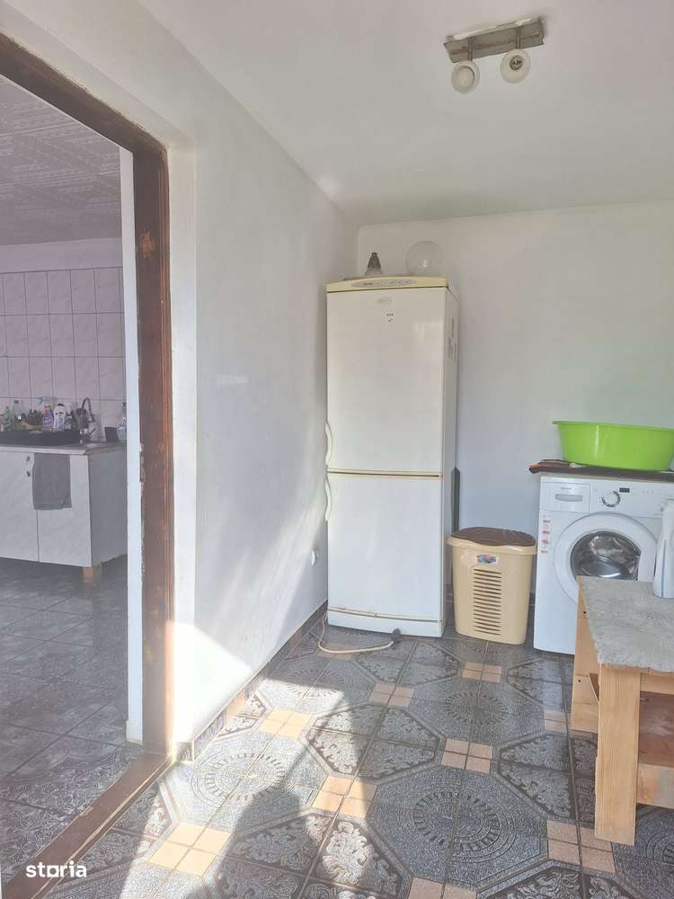 Casa 6 camere Frumusani teren 1341 mp caramida-11