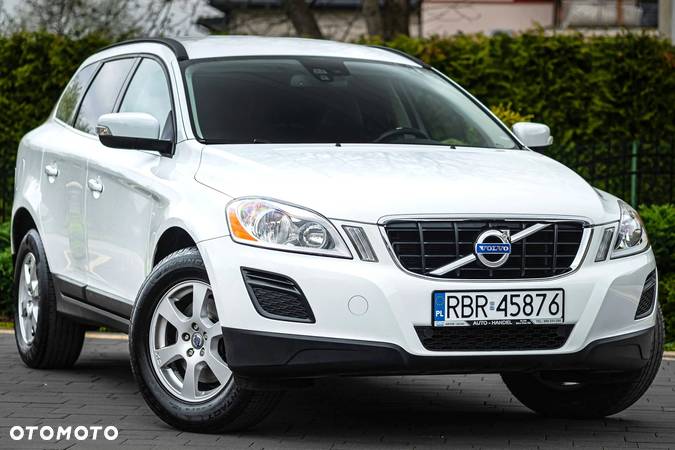 Volvo XC 60 D3 Momentum - 4