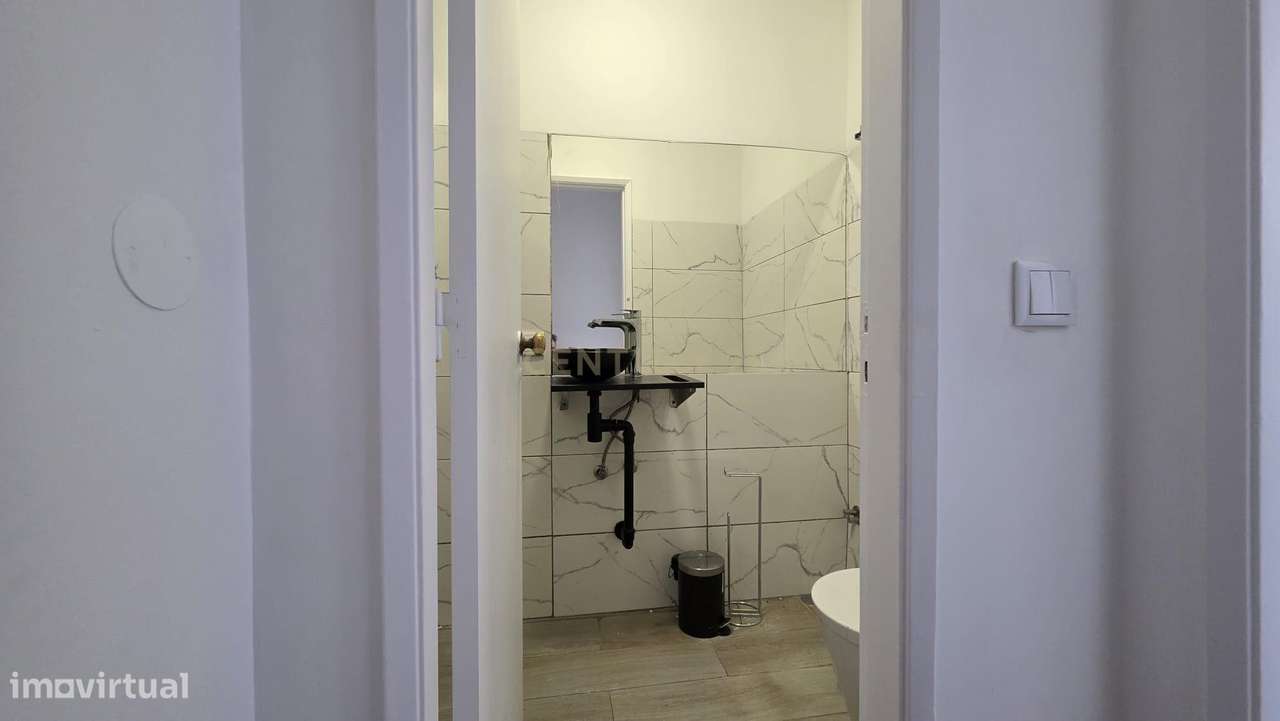 Apartamento T5 Duplex com Vista Panorâmica em Loures-20