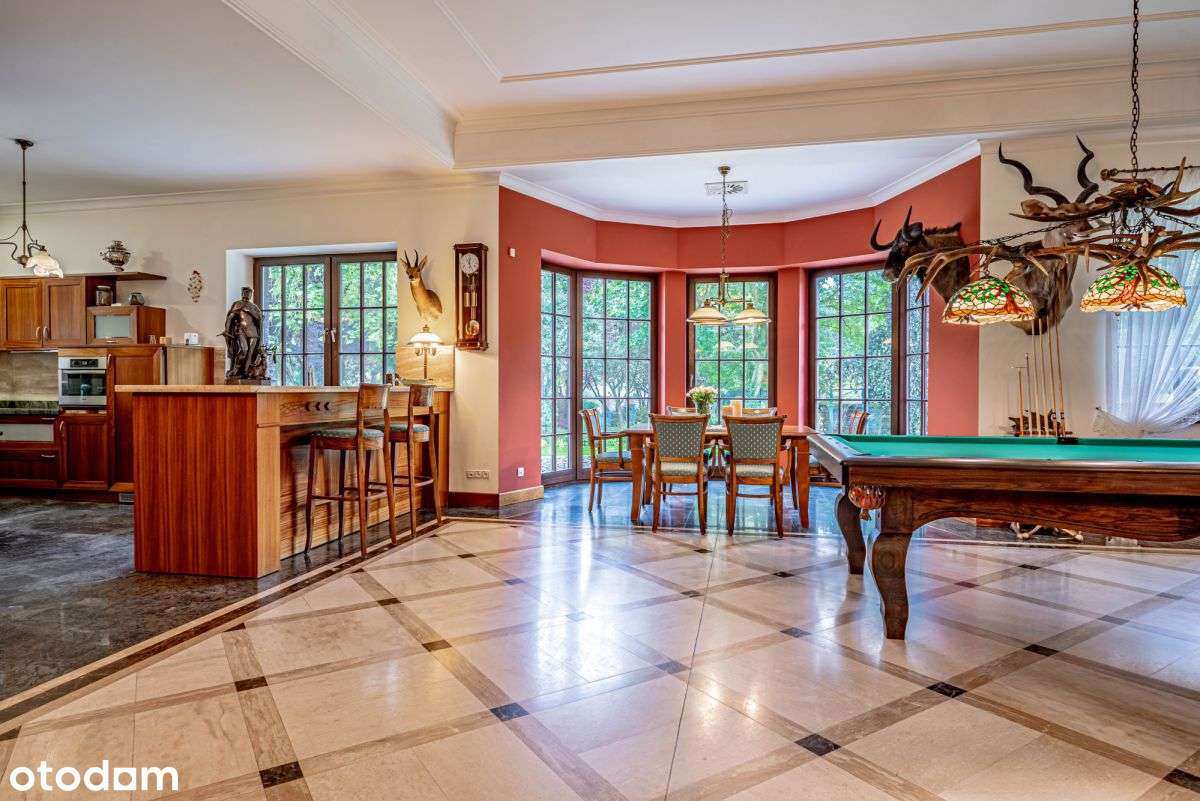 Wyjątkowa rezydencja z prywatnym stawem-9