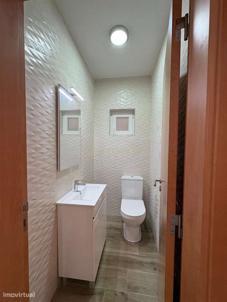 Excelente Moradia  em Ouca, Vagos - 4 Quartos e Jardim-13
