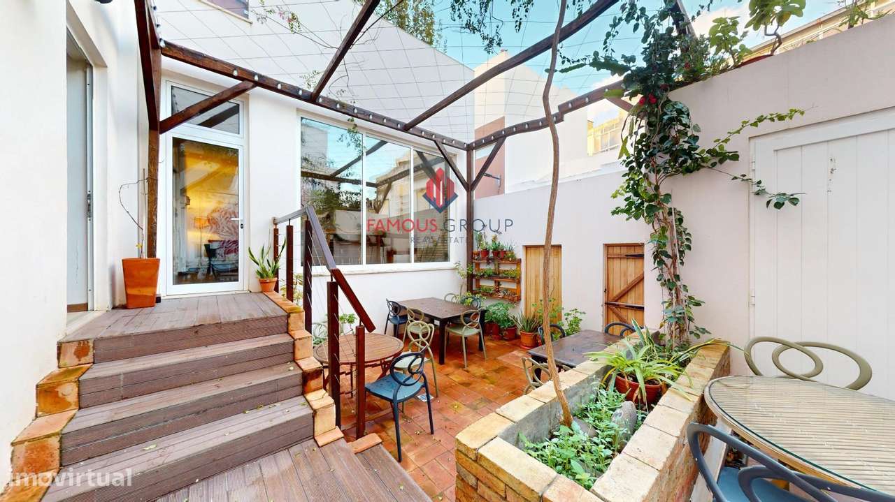 Prédio Histórico com Alojamento Local, Restauração e Espaço...-29