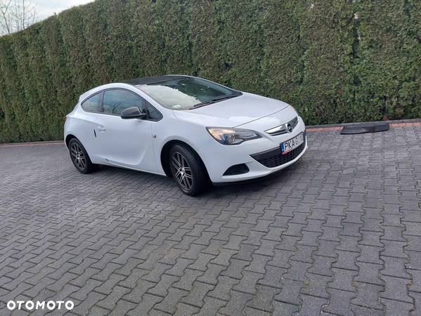 Opel Astra IV GTC 1.4 Active - 1