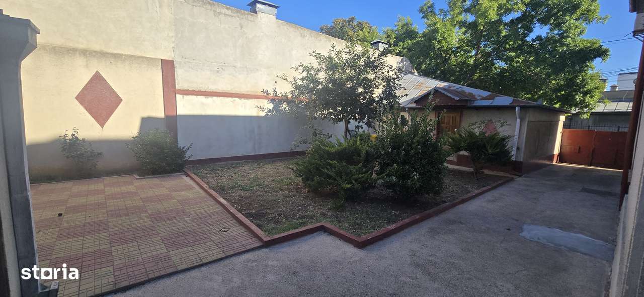 Faleza Nord-Exclusivitate, vila P+1, 450mp teren,18m deschidere, garaj-14