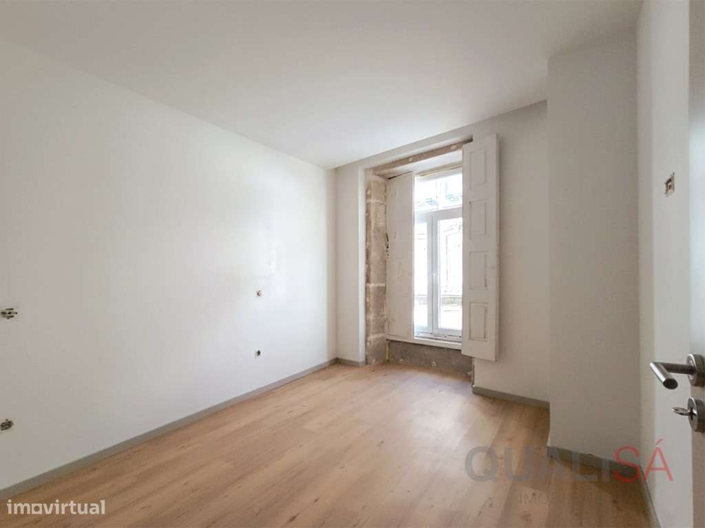 Apartamento T2 novo e com varanda localizado na Rua dos Chãos, em p... - Grande imagem: 5/24