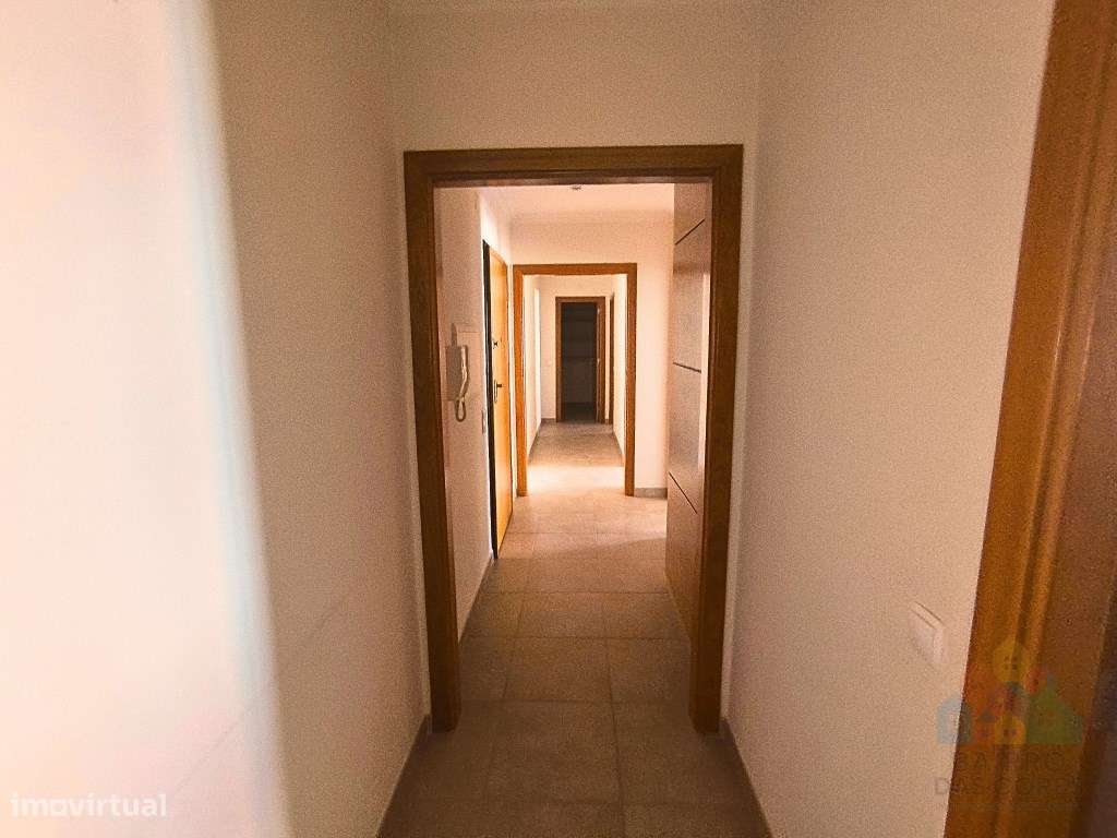 Apartamento T2+1 em condomínio fechado no Entroncamento-10