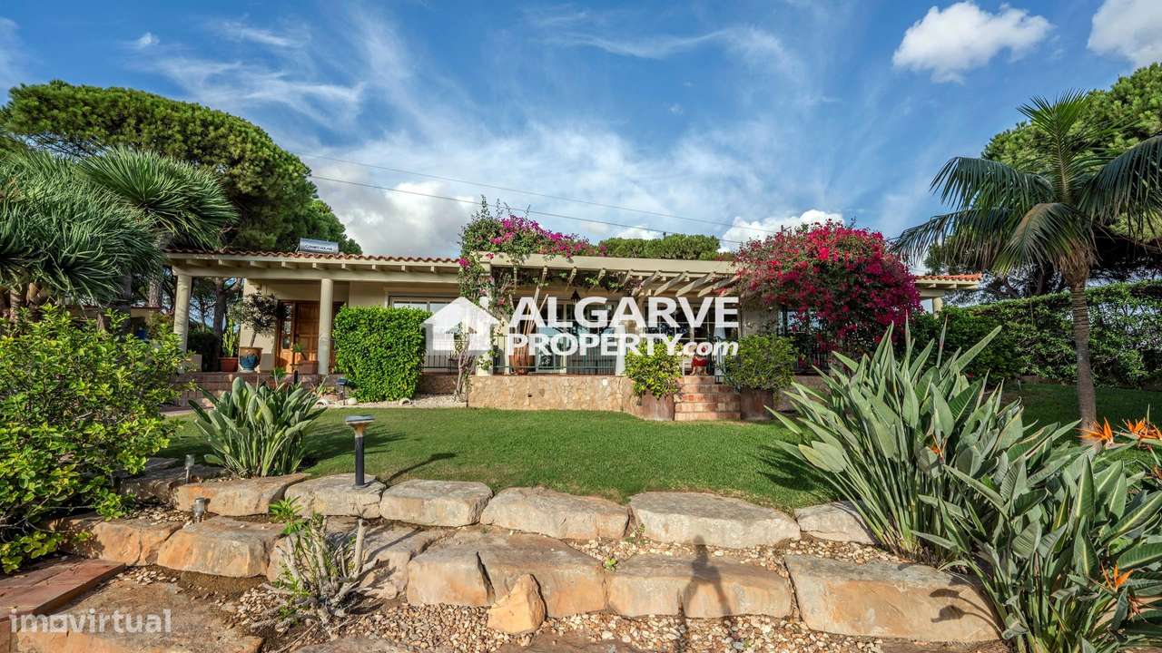 Moradia V4 térrea perto da praia entre Vilamoura e Vale do Lobo-24