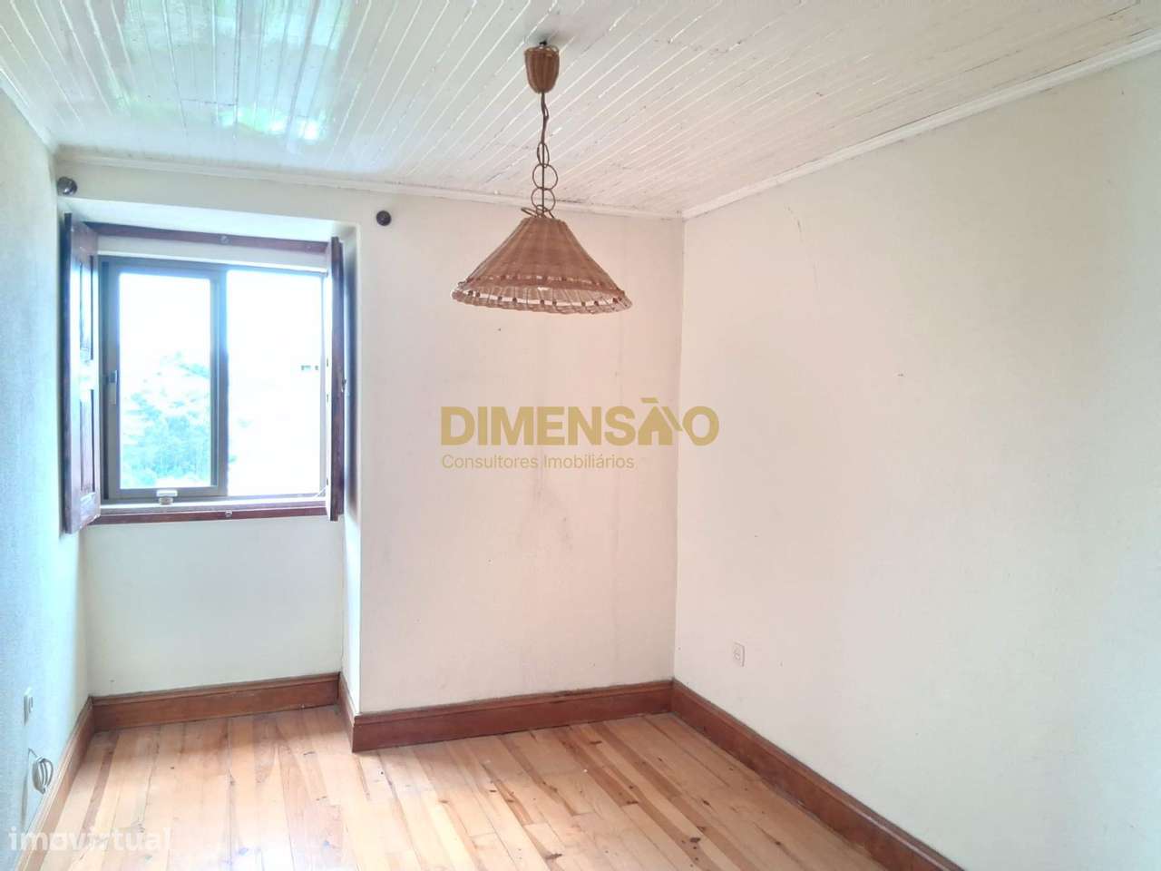 Deslumbrante Quinta V4 com Vistas Privilegiadas no Coração da Régua...-7