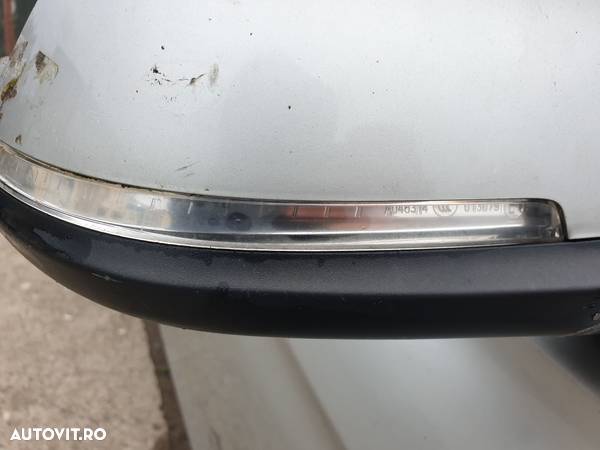 Semnalizare de pe Oglinda Dreapta BMW Seria 3 F30 2011 - 2019 Culoare A83 Glacier-Silber Metallic [0215] - 1