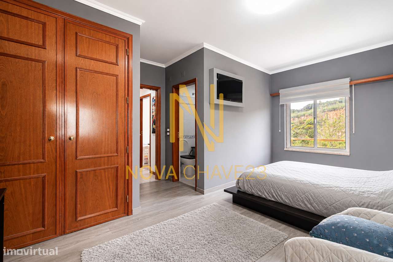 Apartamento T2 com Suíte remodelado nas Campinas – 117,75 m²-26