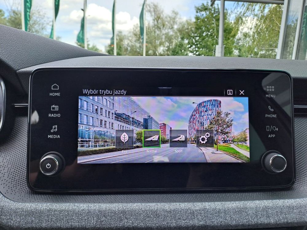 SKODA KAMIQ 1.0 TSI 115KM DSG DRIVE, dostępny od ręki
