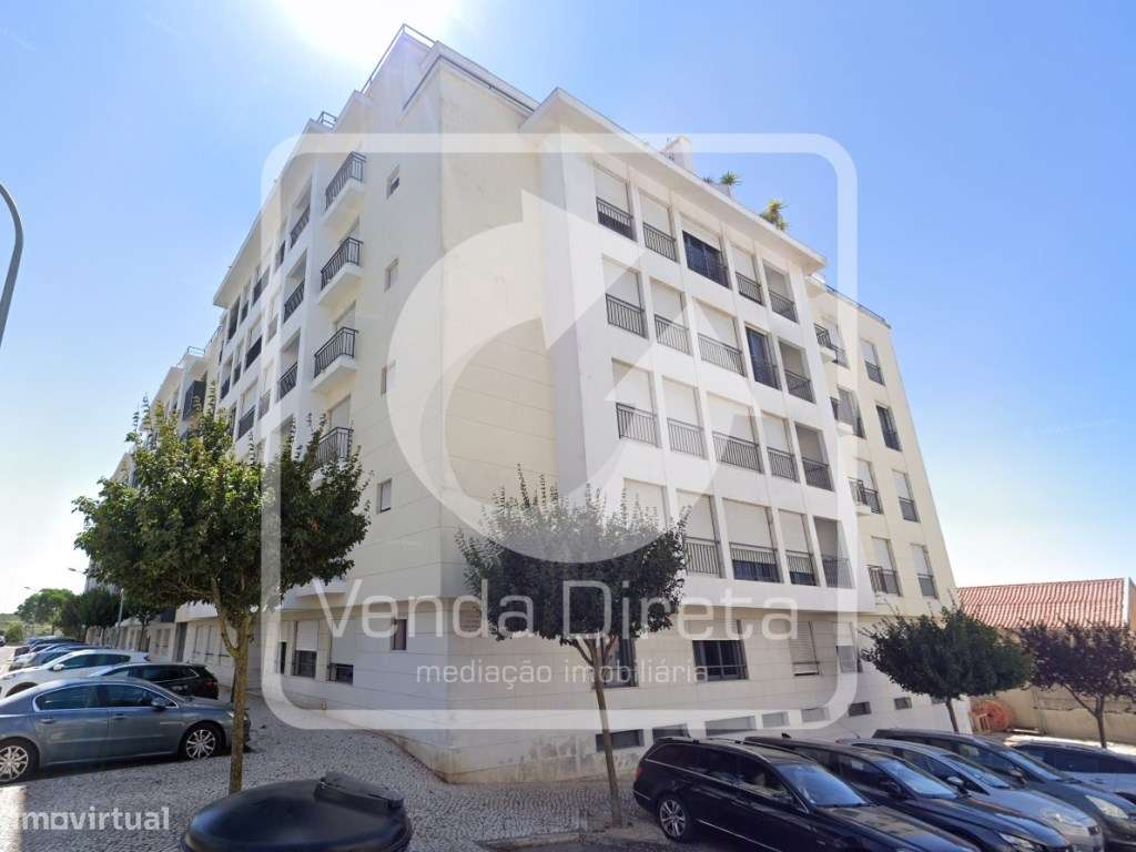 Apartamento T2 com 134 m² | Suíte | Garagem | Arrecadação | Águas L... - Grande imagem: 4/20