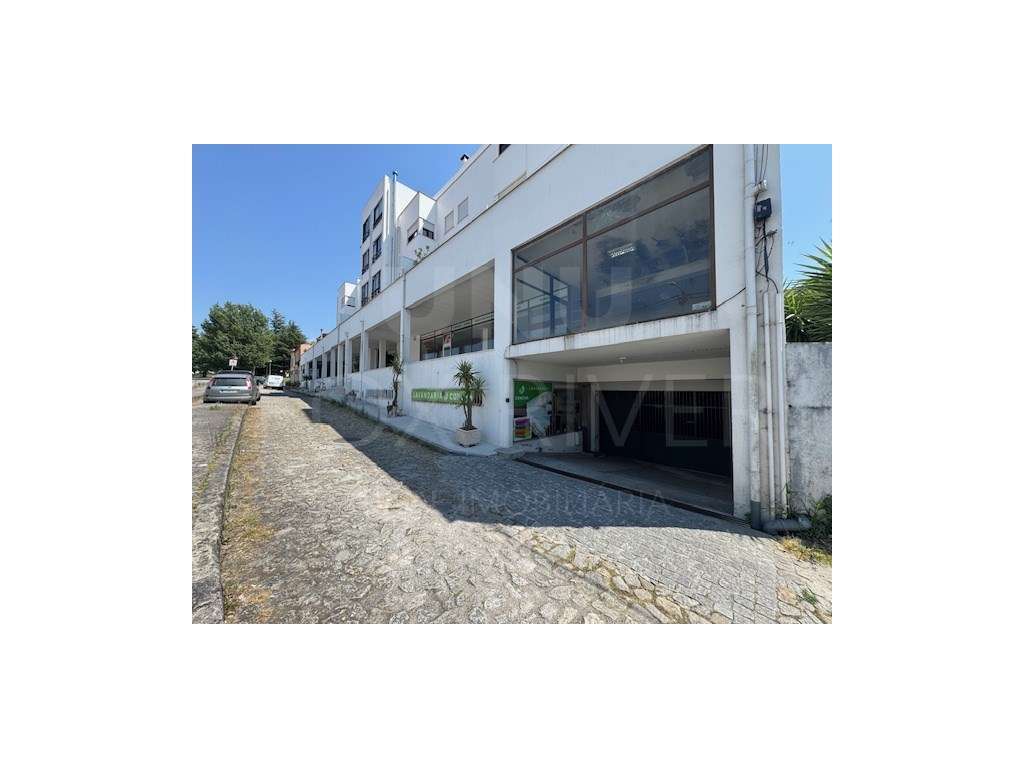 Lavandaria na Meadela - Grande imagem: 3/5