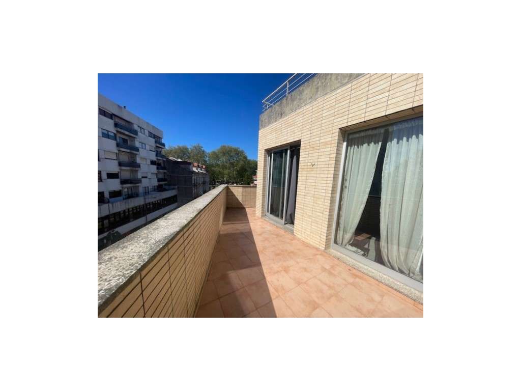 Apartamento T1 - R. Santa Catarina (Metro Marques) - Grande imagem: 5/14