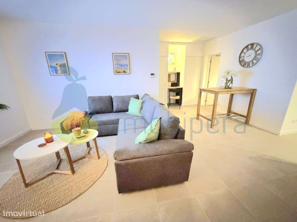 Excelente apartamento localizado, num 1º andar, na famosa Avenida D...-8