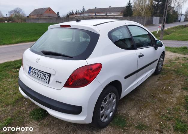 Peugeot 207 1.4 Presence - 5