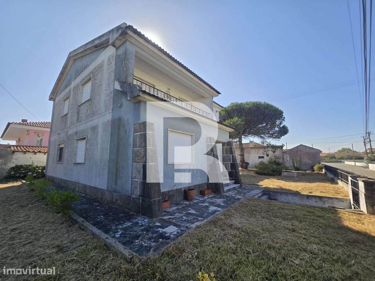 Moradia Isolada T7 em Fontanelas-56