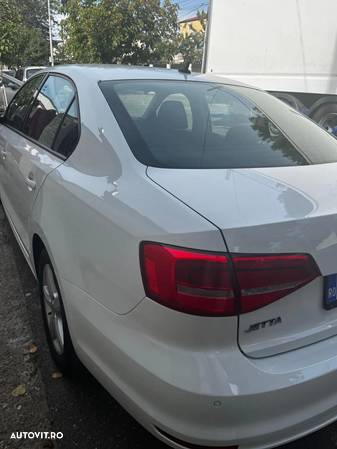 Volkswagen Jetta 1.2 TSI Comfortline - 3